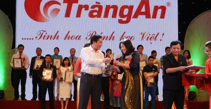 BÁNH KẸO TRÀNG AN VINH DỰ NHẬN GIẢI THƯỞNG “VIETNAM GOOD FOOD”
